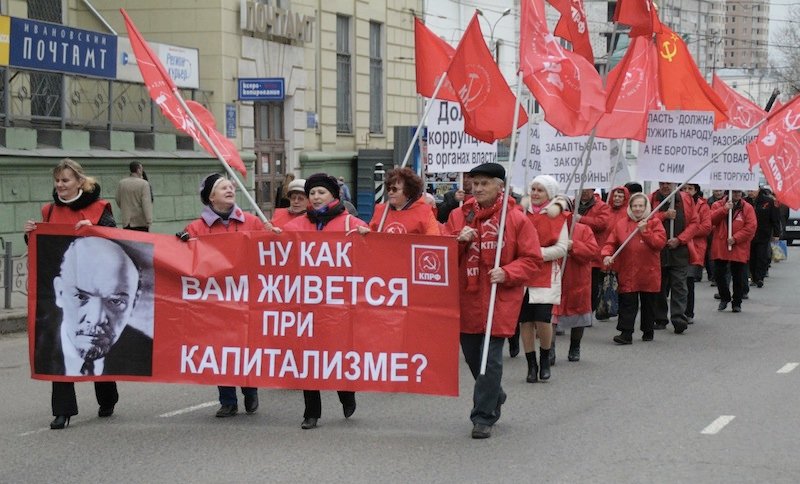 Публицист Валентин Симонин: Очередная операция промывки мозгов россиян