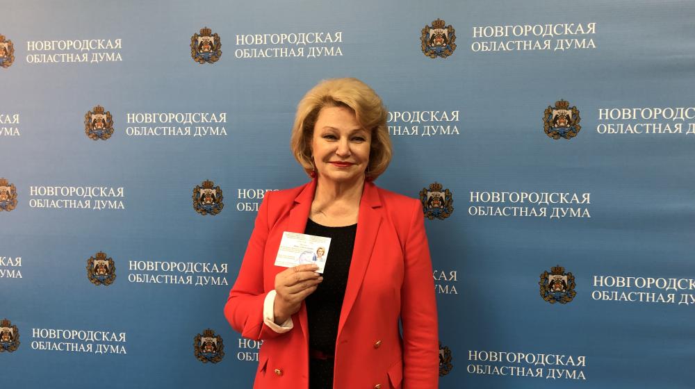 Н.А. Останина получила  удостоверение кандидата в депутаты Государственной Думы