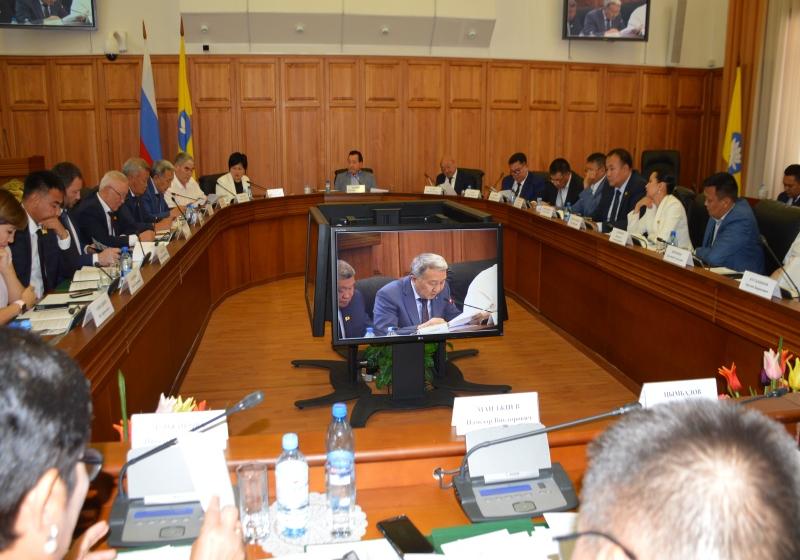 Фракция коммунистов Калмыкии против конъюнктурного закона о празднике