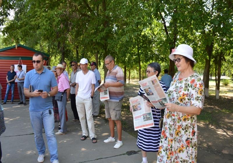 Коммунисты и выдвинутый КРО КПРФ кандидат на должность Главы Калмыкии приняли участие в митинге «За честные выборы!»
