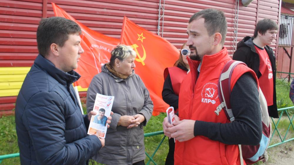 Ненецкий АО. Красные флаги в Красном городе