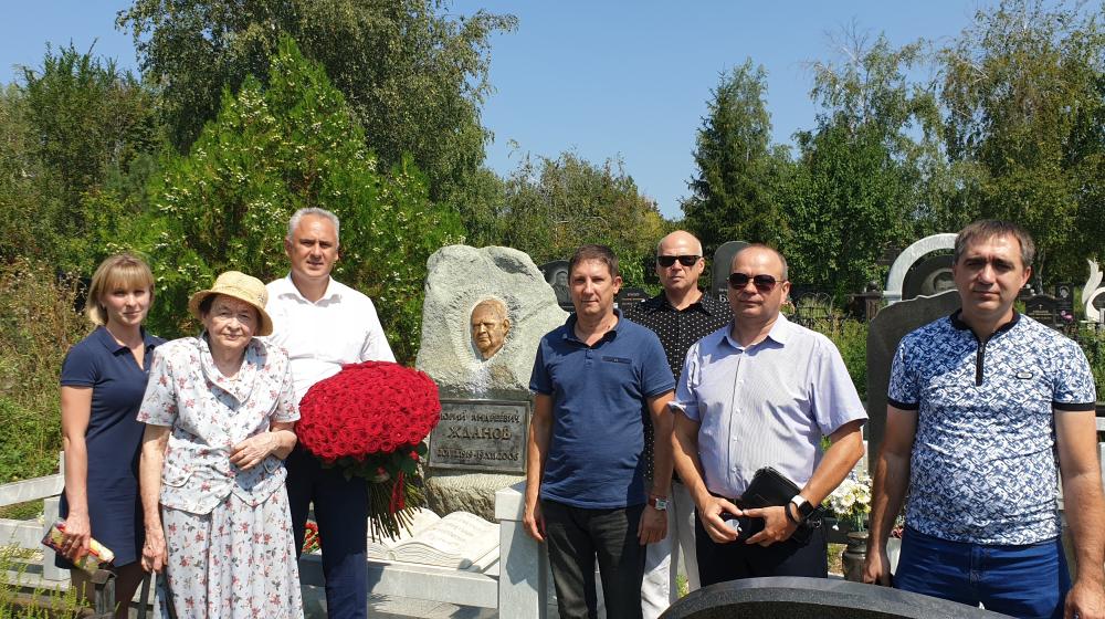 Дата в истории. К 100-летию Ю.А. Жданова