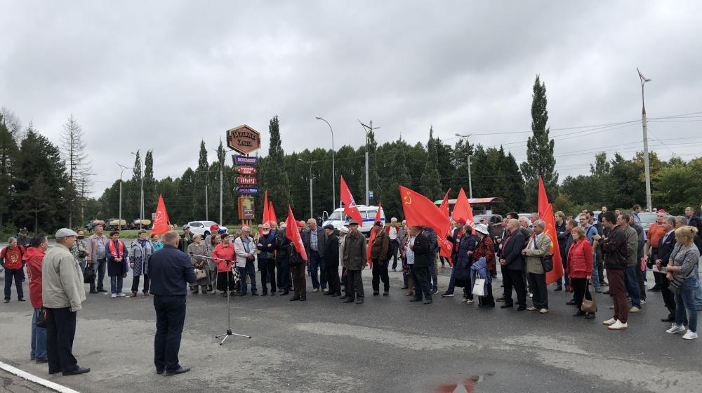 Ни одного голоса Единой России! Акция протеста марийских коммунистов