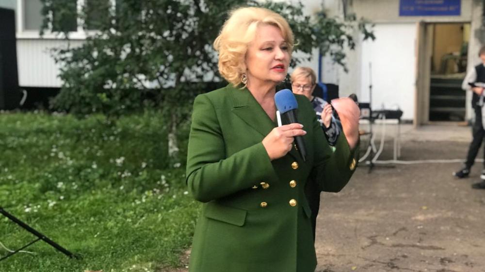 Кандидат в депутаты Госдумы Нина Останина продолжает встречи в Великом Новгороде