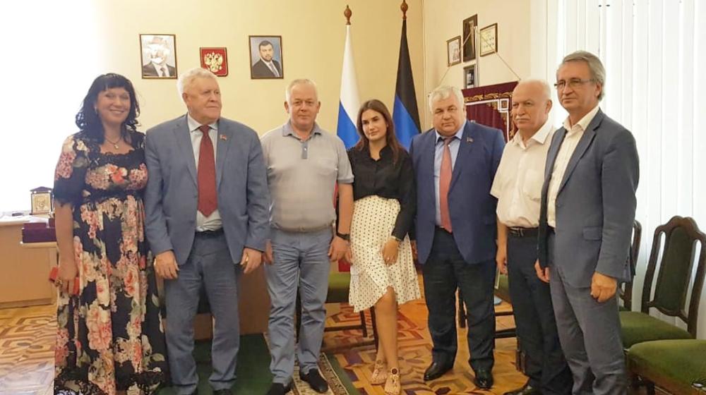 Делегация КПРФ принимает участие в мероприятиях на Донбассе