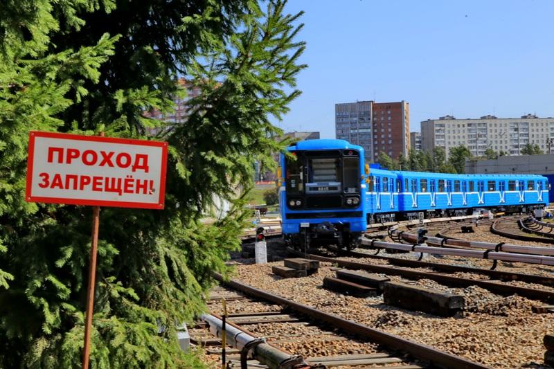 Анатолий Локоть проверил работы по модернизации составов новосибирского метро