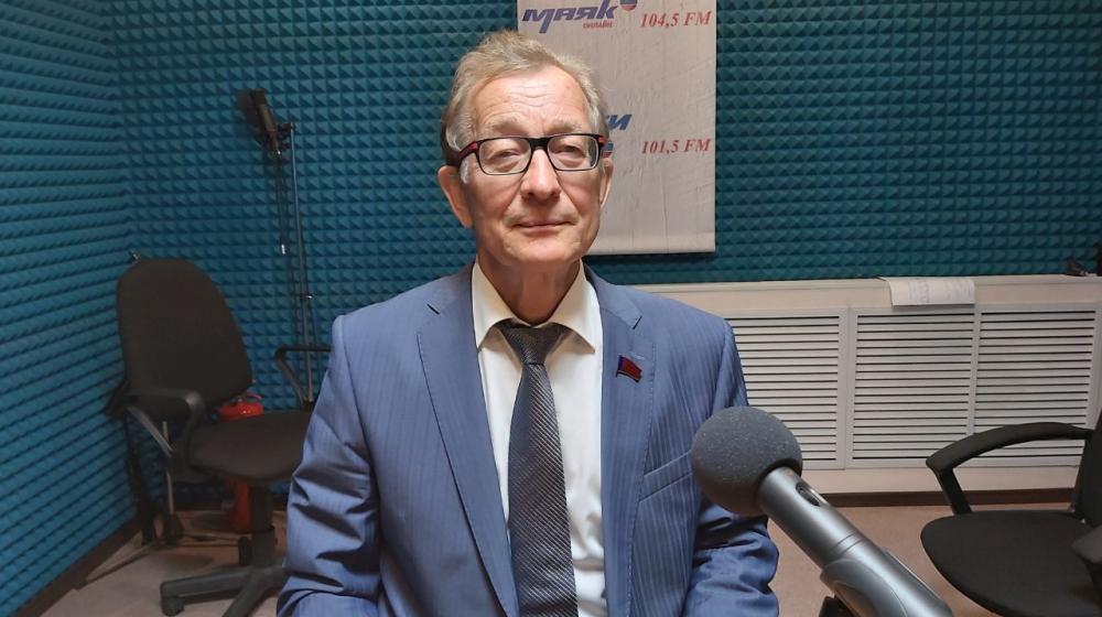 Владимир Поздняков рассказал о работе депутата в эфире «Радио России – Чита»