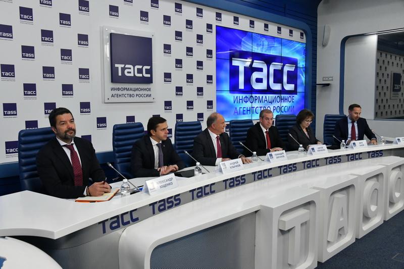 В ИА ТАСС прошла пресс-конференция, посвященная предложениям КПРФ по проекту федерального бюджета
