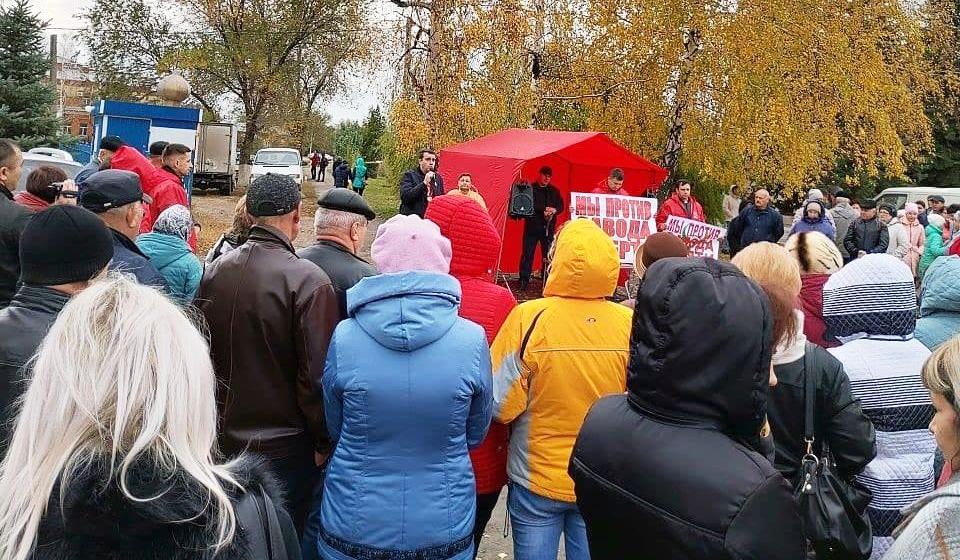 Саратовская область. КПРФ провела митинги в Пугачеве и Балакове против строительства «завода смерти»