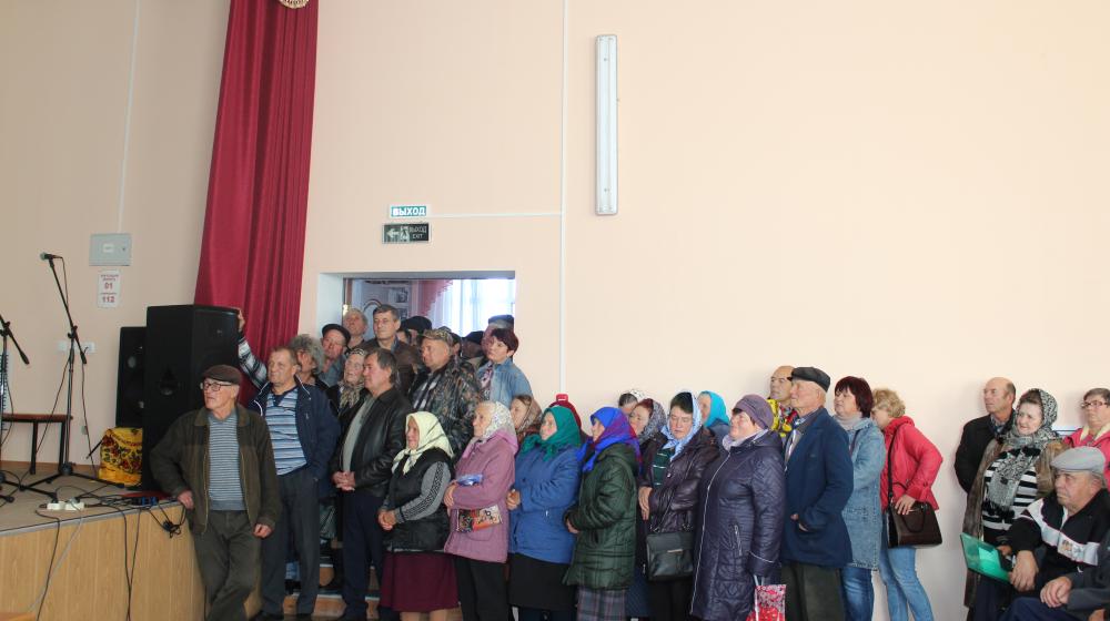 Белгородская область. Депутаты-коммунисты помогают жителям села Роговатое Старооскольского округа отстоять их земельные паи