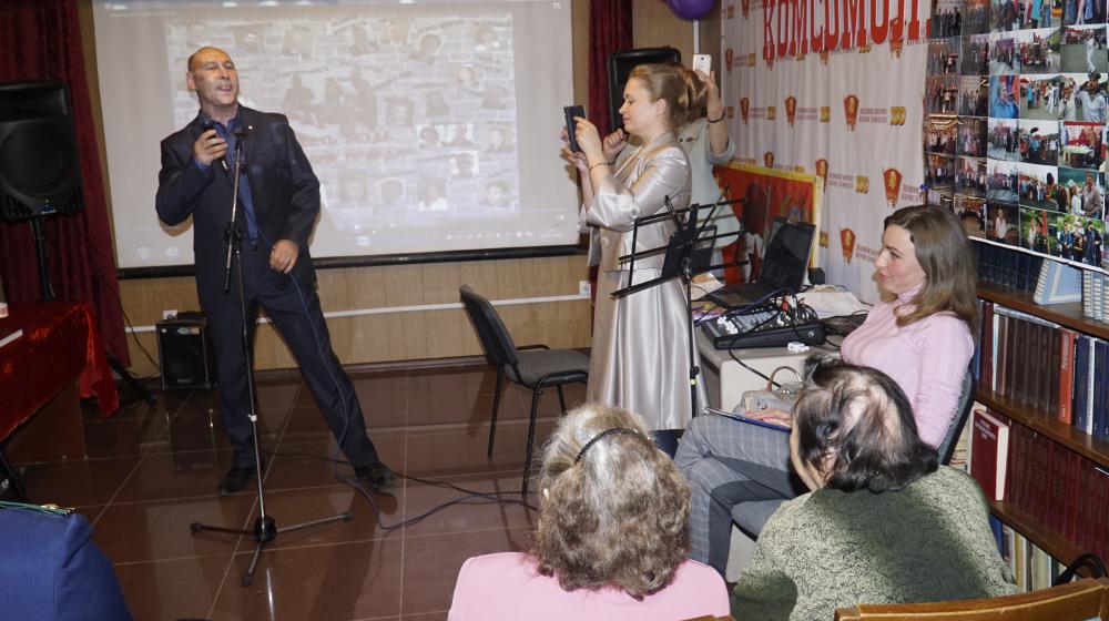 Праздник 101-й годовщины Ленинского Комсомола отметили  в Магадане