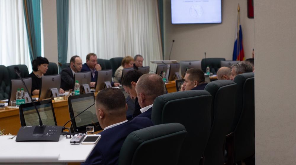 Сахалинские депутаты поддержали КПРФ и Корниенко в желании вернуть "северную" пенсию
