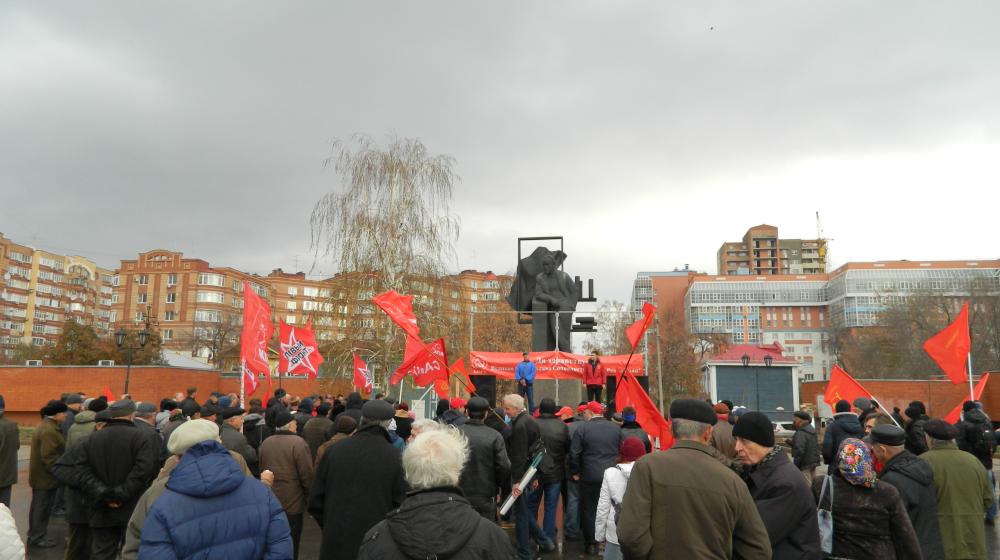 Праздничные мероприятия в честь годовщины Великого Октября прошли в Самарской области