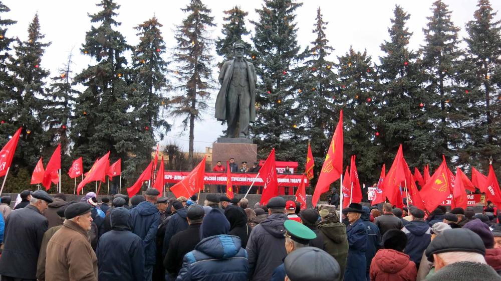 В Чувашии прошли митинги в честь 102-й годовщины Великого Октября