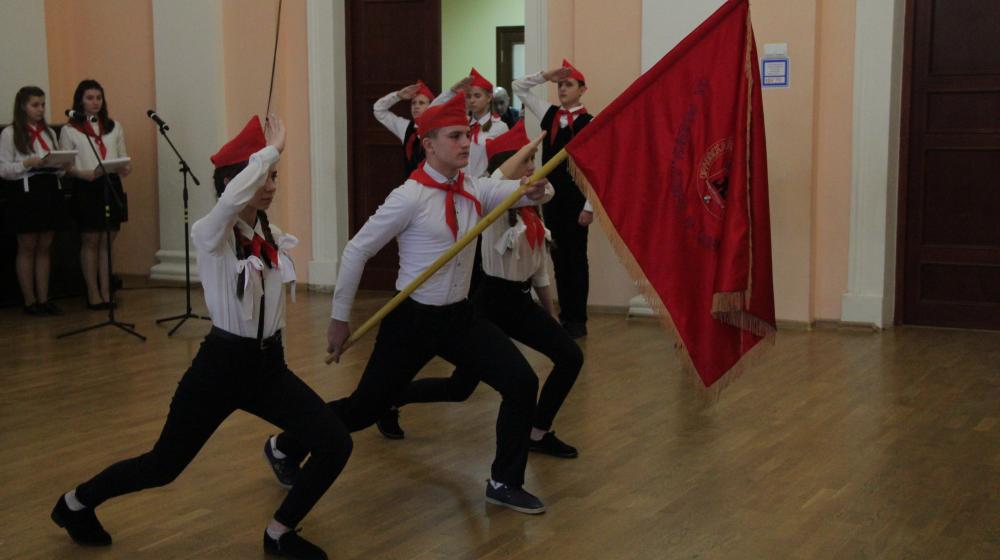 В Орле состоялся конкурс Знамённых групп и барабанщиков