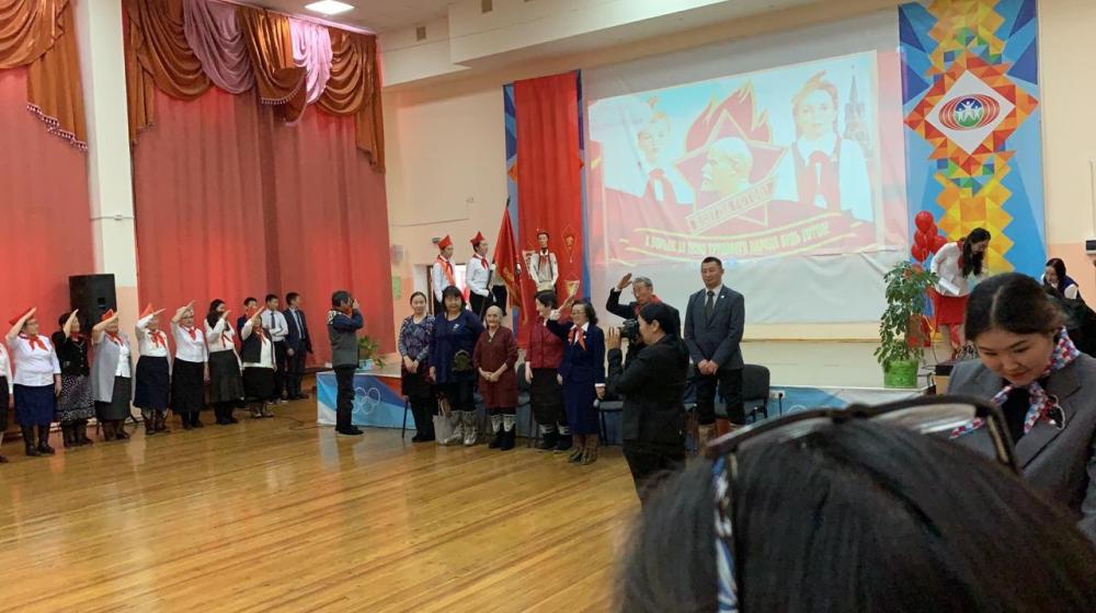 В Якутии прошла торжественная линейка, посвященная 95-летию пионерской организации