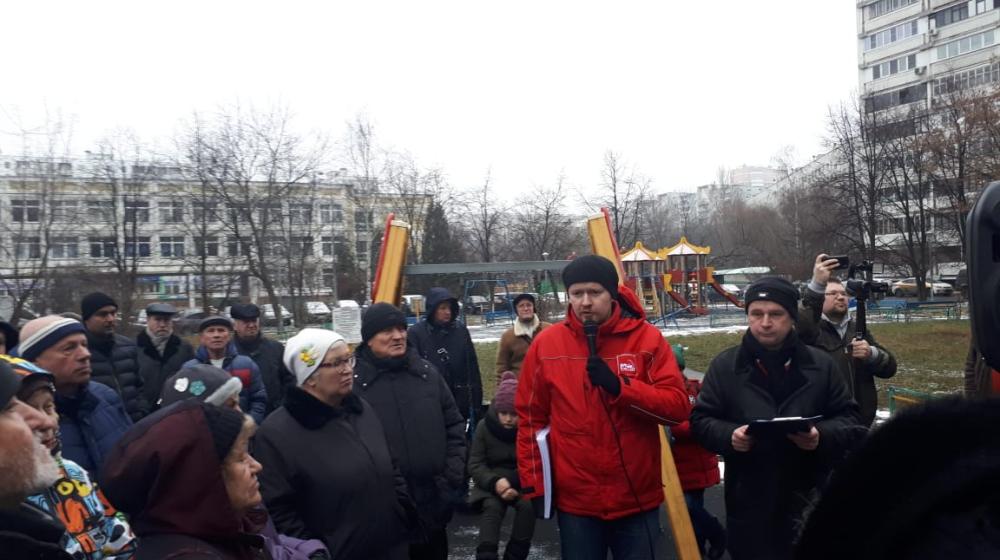 Москва, Медведково. Строительная олигархия забирает детсады, солнце, воздух, покой и спокойную жизнь