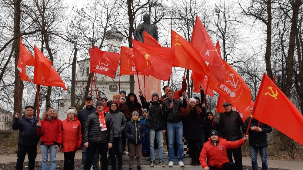 Автопробег КПРФ в Новгороде