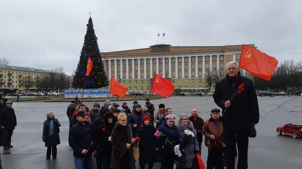 В Великом Новгороде отметили 96-ю годовщину со дня смерти В.И. Ленина