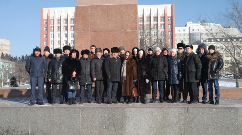 В столице Забайкалья коммунисты почтили память Владимира Ленина