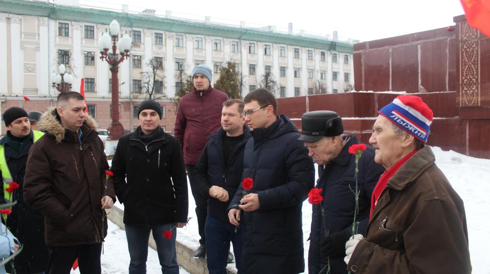 В Казани почтили память В.И. Ленина 