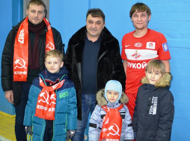 «Красный Курган» вырывается в лидеры футбольного турнира