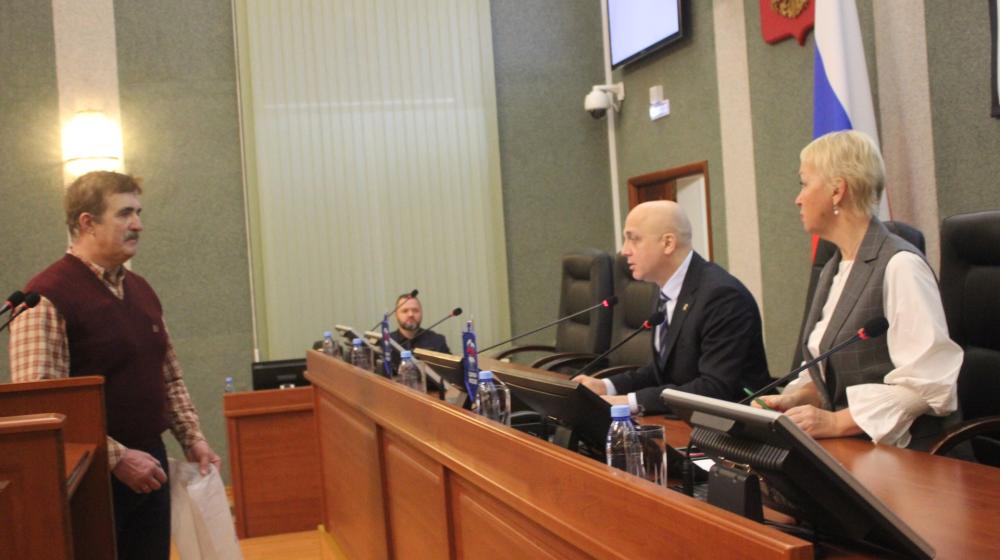 "Ипользуйте по назначению". Ветеран из Карелии возвратил "прибавку" к пенсии двумя рулонами туалетной бумаги