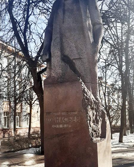 Ивановские коммунисты почтили память одного из основателей первого в России Совета рабочих депутатов