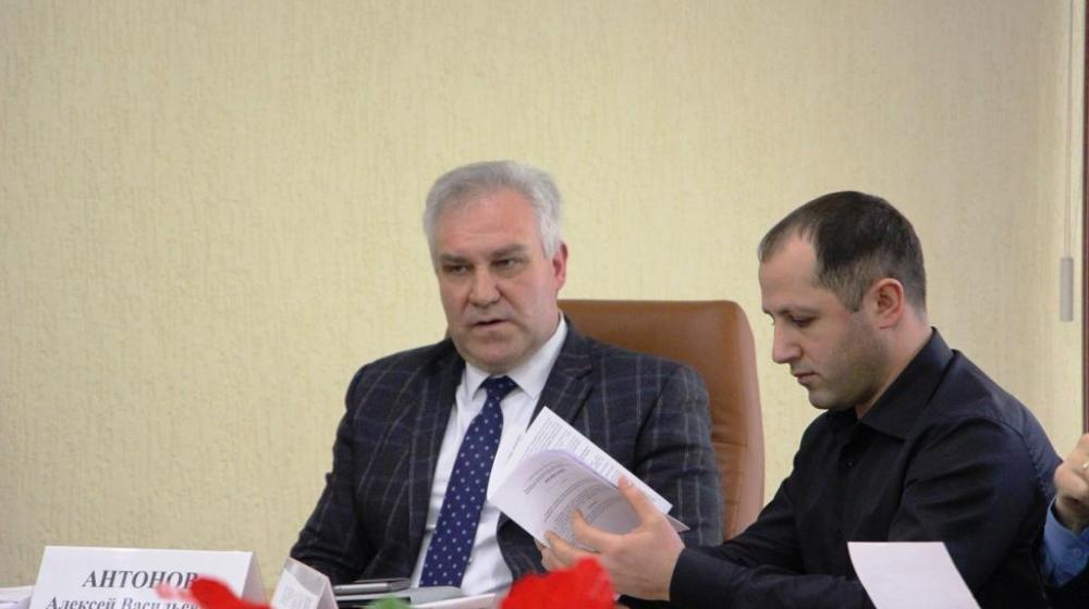 Саратовская область. Местные единороссы заблокировали законопроект КПРФ, запрещающий продавать "энергетики" детям