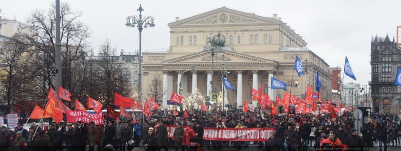 «Ни шагу назад!» Шествие и митинг в Москве