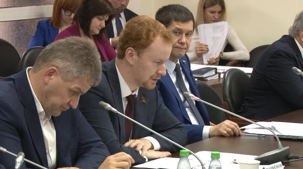 Д.А. Парфенов: «ЕР» отклонила поправку КПРФ в Конституцию об отмене пенсионной реформы