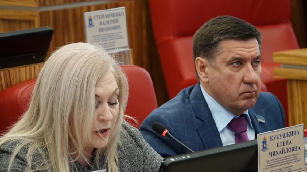 Фракция КПРФ в Законодательном Собрании Ямало-Ненецкого автономного округа не поддержала поправки к Конституции