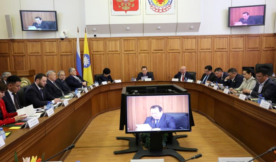 Фракция КПРФ в парламенте Калмыкии не поддержала закон о внесении поправок в Конституцию