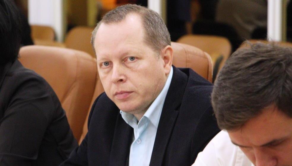 Саратовская область. Депутат-коммунист Владимир Есипов: «Мы можем забыть про производство холодильников…»