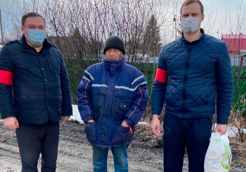 Комсомольцы Тюменской области присоединились к акции «Своих не бросаем»