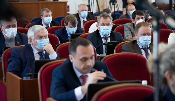 Краснодарский край. Коммунист-депутат Павел Соколенко на сессии Заксобрания края поставил вопрос о помощи гражданам и организациям в сфере ЖКХ в условиях карантина и самоизоляции