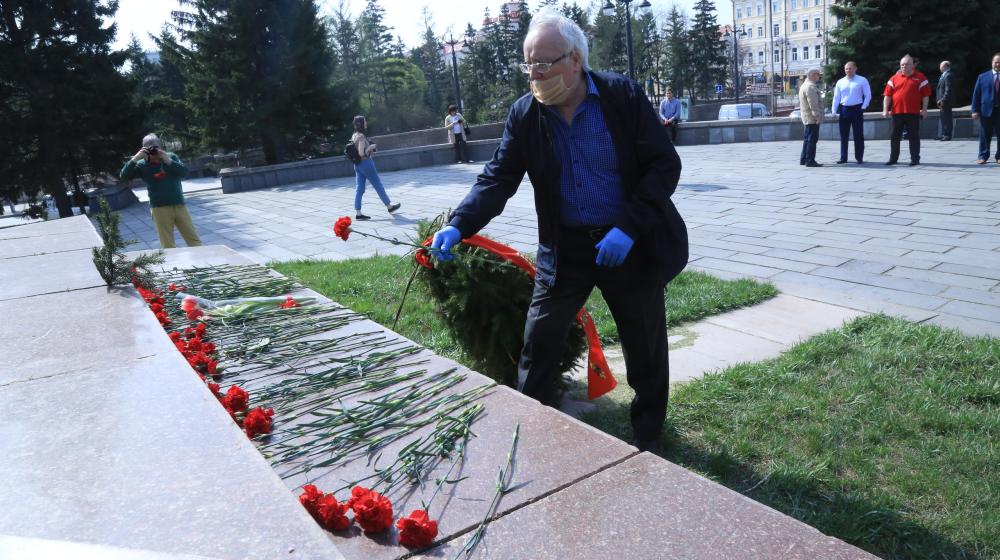 Омские коммунисты почтили память В.И. Ленина