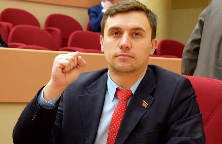 Саратовская область. Депутат КПРФ Николай Бондаренко прокомментировал свое исключение из состава мандатной комиссии