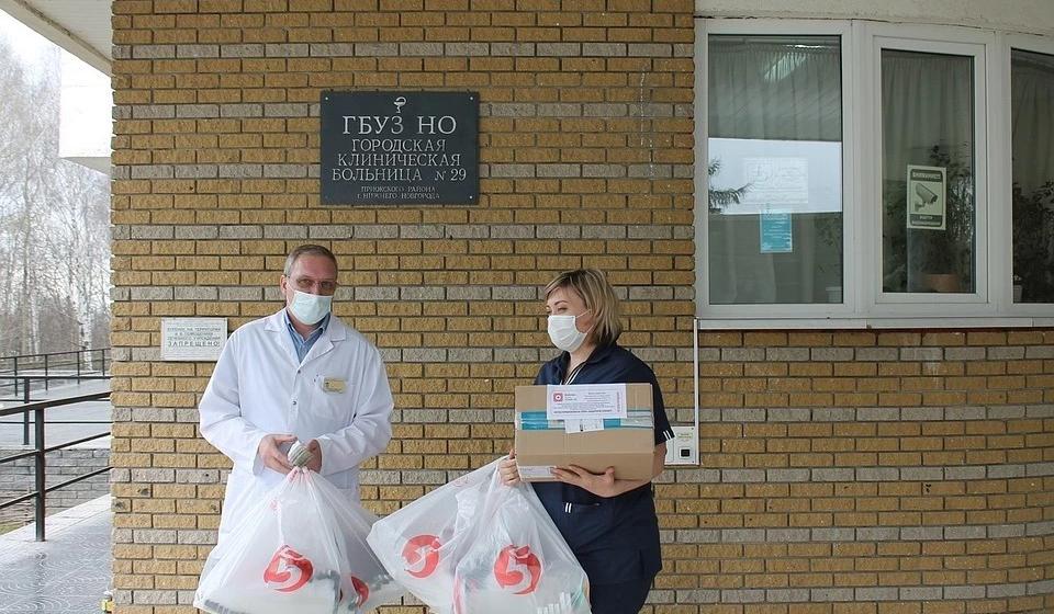 При поддержке нижегородских коммунистов в больницу № 29 переданы защитные маски