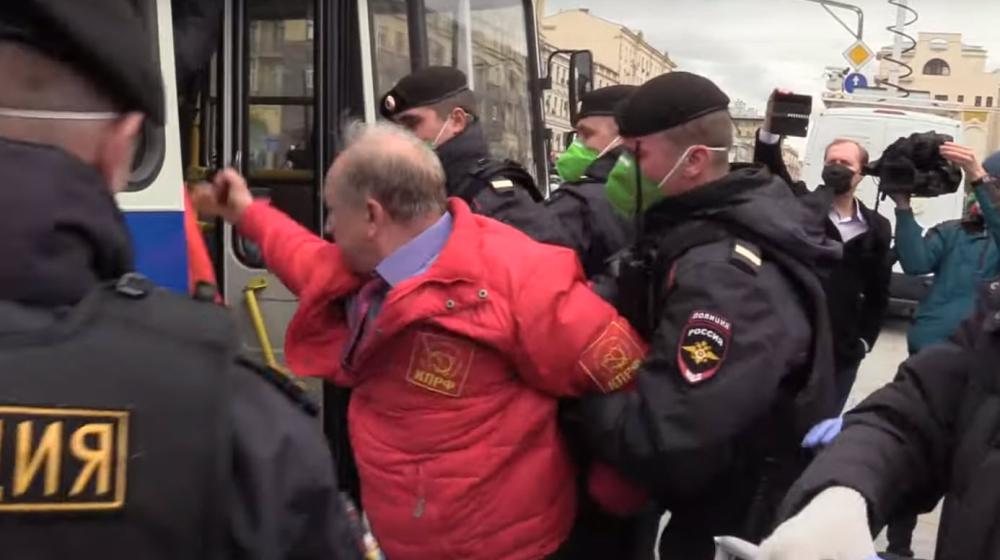 Москва. Депутатский запрос о задержаниях 9 Мая