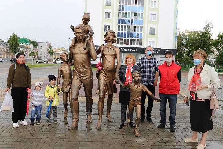 Республика Мордовия. Поправками в Конституцию семью не спасешь…