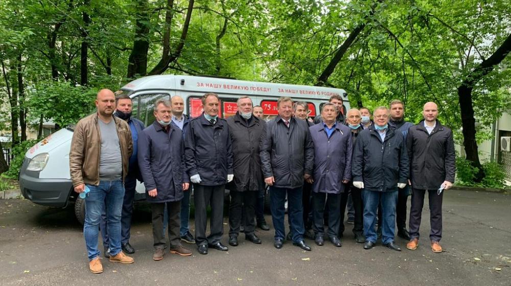 Всё лучшее – детям! Подмосковные коммунисты отправили подарки в детские дома и хосписы региона