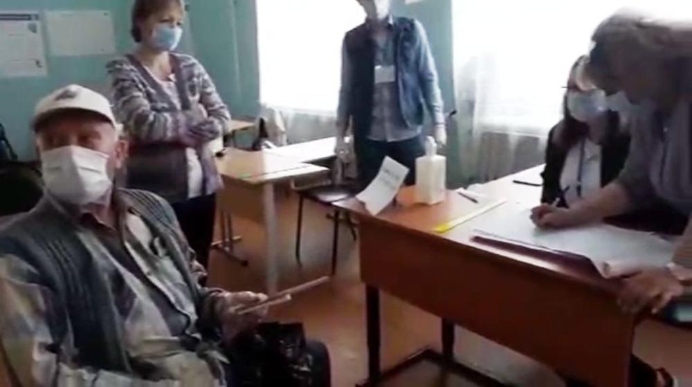 В Саратове избиратель обнаружил, что вместо него проголосовали другие