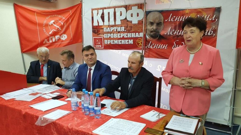Тюменская область. Полиция применила физическую силу к пикетчице из КПРФ