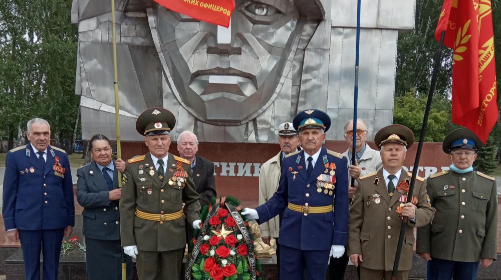 Коммунисты Челябинска почтили память погибших в Великой Отечественной войне