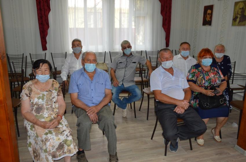 Приютненцы из Калмыкии поддержали Павла Грудинина и совхоз имени Ленина