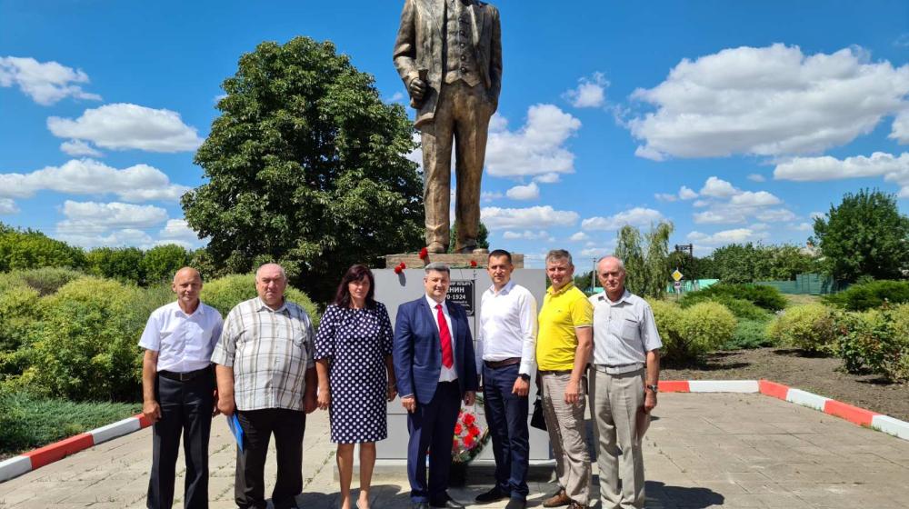 В Белгородской области открыли новый памятник В.И. Ленину