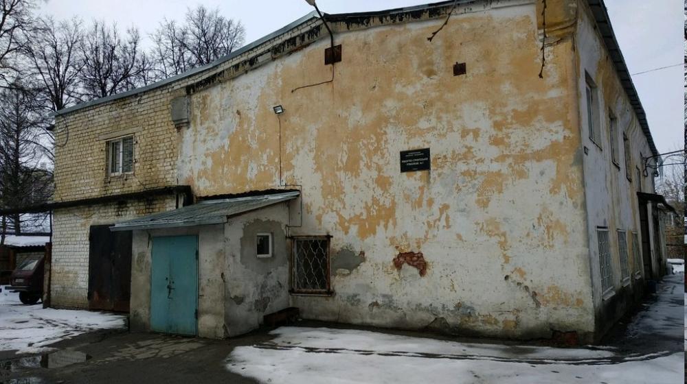 Лидер рязанских коммунистов Денис Сидоров о кадровых перестановках в областном фонде капремонта: власти хотят лису управляющим в курятник взять