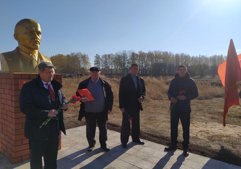 В Белгородской области коммунисты восстановили бюст В.И. Ленину