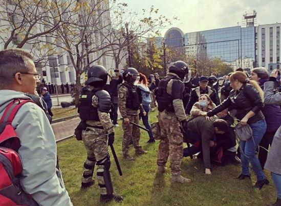 Алексей Корниенко: Применение силы к митингующим хабаровчанам — бесчеловечно и незаконно